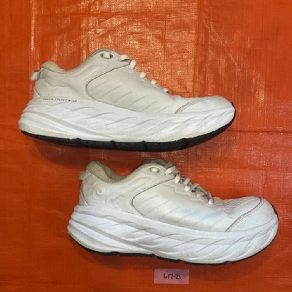 Hoka Size 9.5 -One One HOKA Bondi SR White. Very Cool Shoes, Priced To Sell